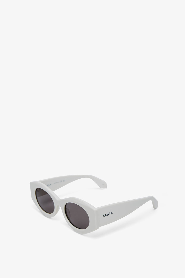 Oval 82 white sunglasses