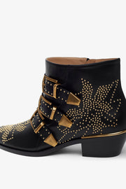 Susan black boots