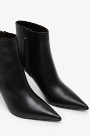 So Apostropha 80 black leather boots