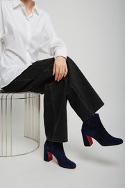 Turela dark blue suede boots