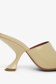Tatlor 90 patent beige slippers