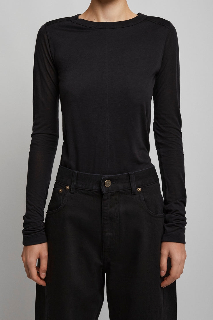 Crew neck black top