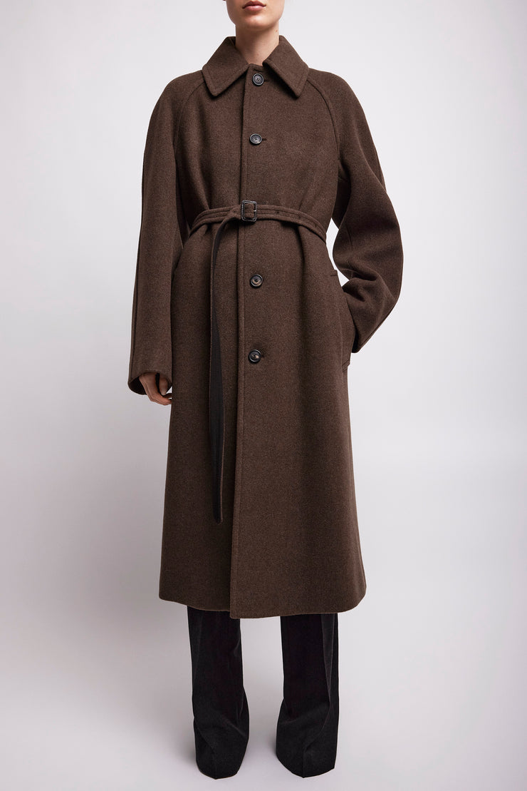 Curve brown shoulder coat