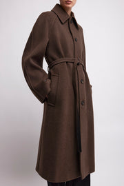Curve brown shoulder coat