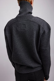 Patch grey shoulder jumper