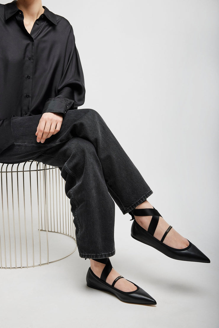 Ankle ribbon black ballet flats