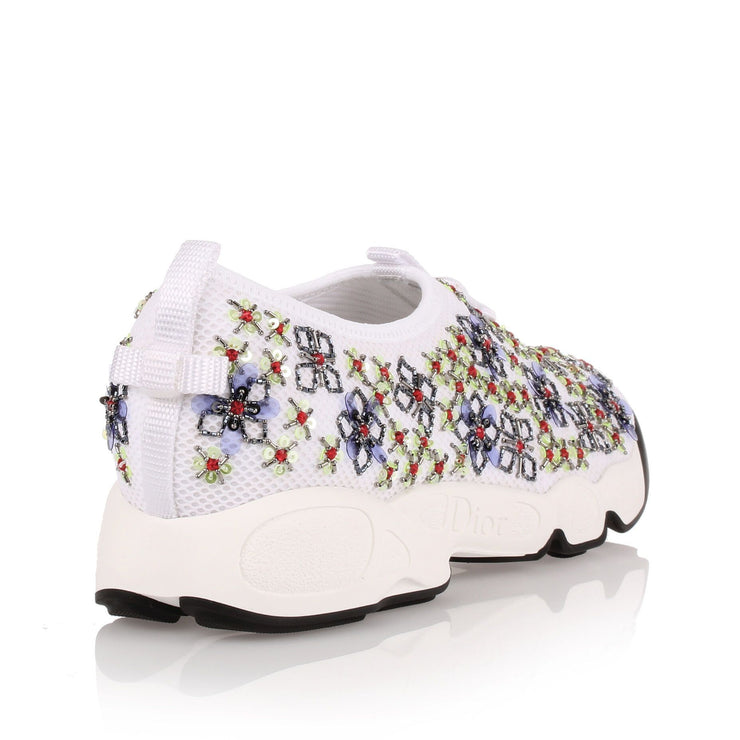 Fusion white embroidered flower sneaker