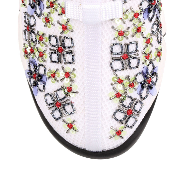 Fusion white embroidered flower sneaker