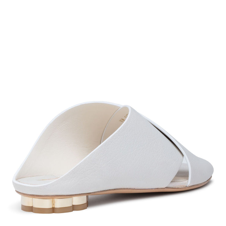 Lasa Crisscros white sandals